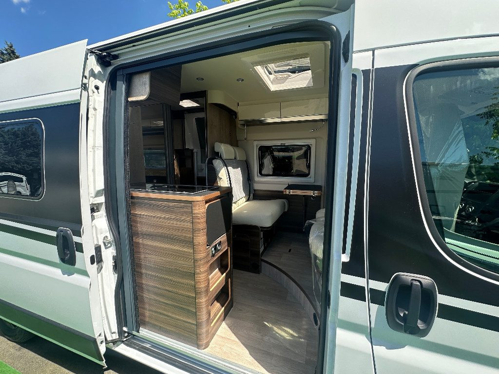 LAIKA ECOVIP CV 645 - CHIAVI IN MANO - كرفان فان: صور 3 LAIKA ECOVIP CV 645 - CHIAVI IN MANO - كرفان فان: صور 3