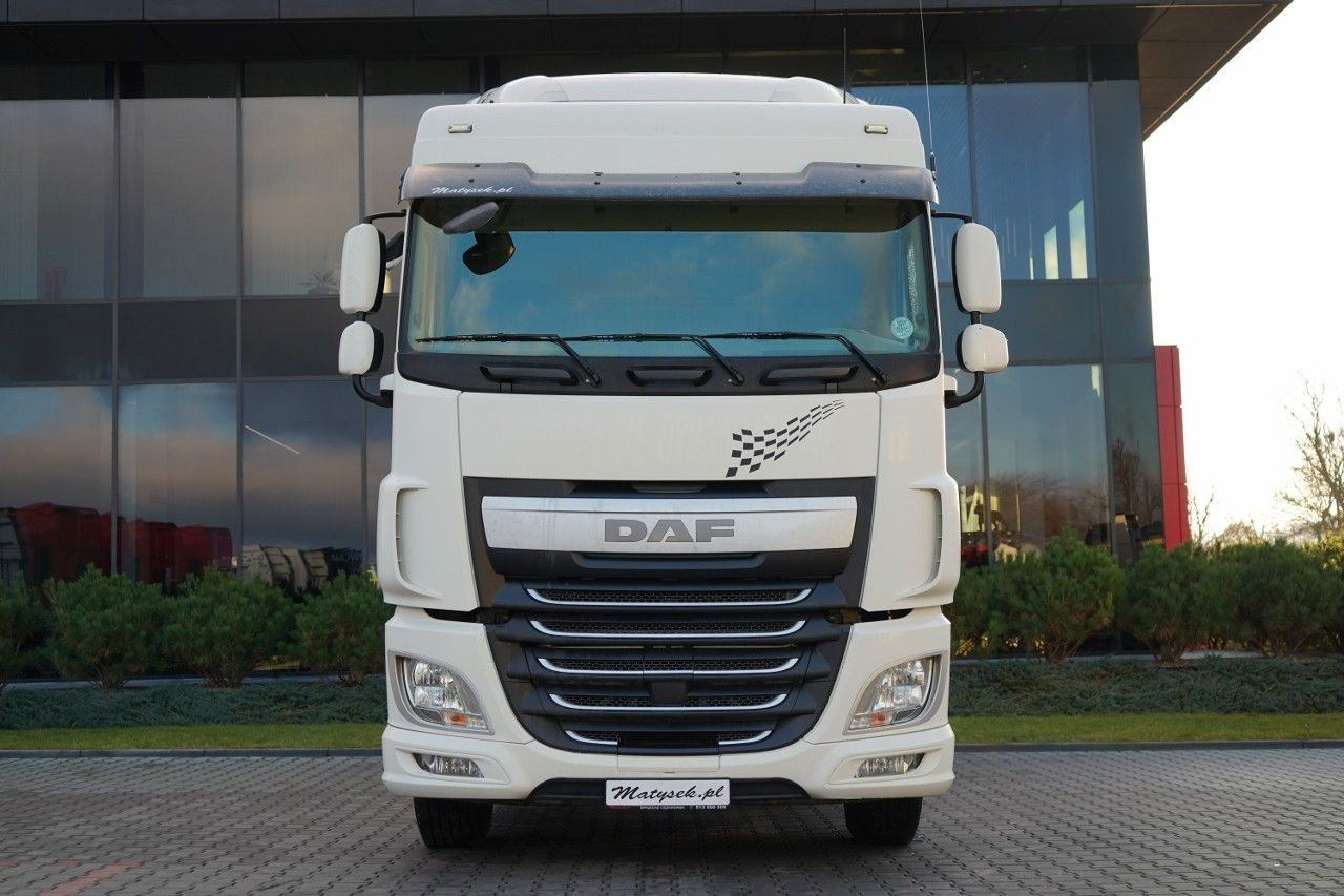 DAF XF 460 / SPACE CAB / EURO 6 - شاحنة جرار: صور 3 DAF XF 460 / SPACE CAB / EURO 6 - شاحنة جرار: صور 3