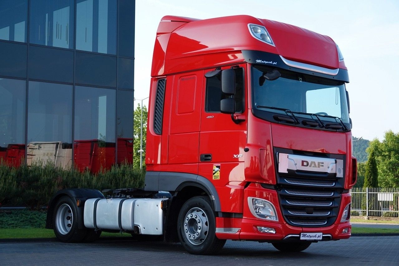 DAF XF 480 / LOW DECK / MEGA / 2021 / SSC / PO ZŁOTY - شاحنة جرار: صور 1 DAF XF 480 / LOW DECK / MEGA / 2021 / SSC / PO ZŁOTY - شاحنة جرار: صور 1