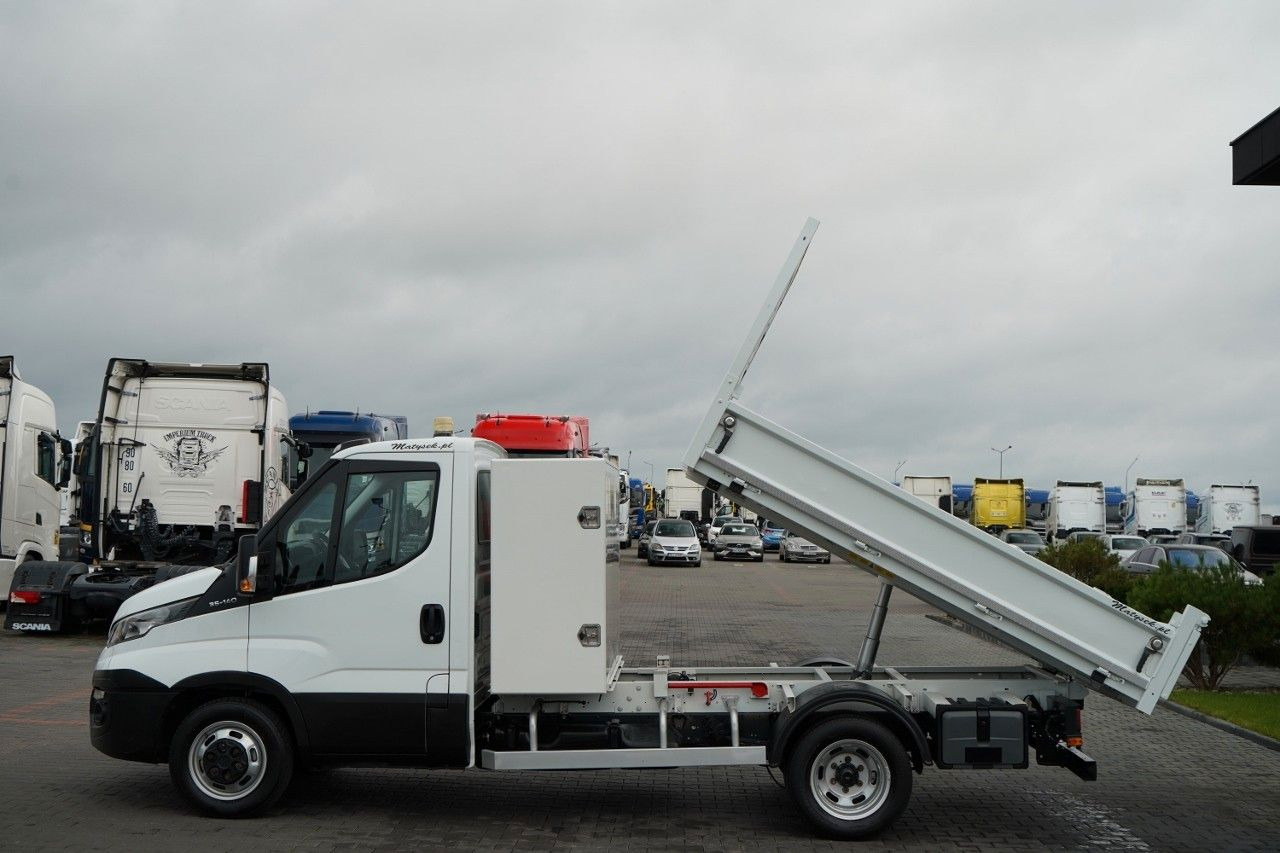 Iveco 35-140 / WYWROTKA TYLNOZSYPOWA / BLIŹNIAK / SKRZ - قلاب صغير: صور 5 Iveco 35-140 / WYWROTKA TYLNOZSYPOWA / BLIŹNIAK / SKRZ - قلاب صغير: صور 5