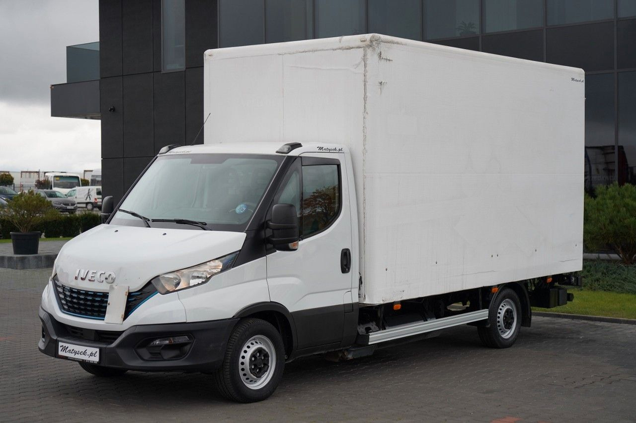 Iveco DAILY 35-NP / CNG / KONTENER / MANUAL / WINDA P - الشاحنات الصغيرة المبردة: صور 3 Iveco DAILY 35-NP / CNG / KONTENER / MANUAL / WINDA P - الشاحنات الصغيرة المبردة: صور 3