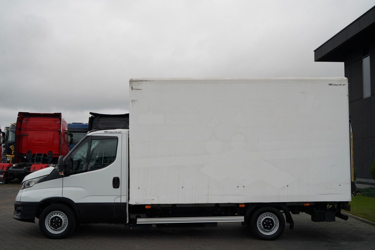 Iveco DAILY 35-NP / CNG / KONTENER / MANUAL / WINDA P - الشاحنات الصغيرة المبردة: صور 5 Iveco DAILY 35-NP / CNG / KONTENER / MANUAL / WINDA P - الشاحنات الصغيرة المبردة: صور 5