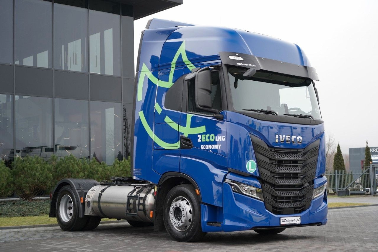 Iveco S-WAY / 460 / RETARDER / LNG - شاحنة جرار: صور 1 Iveco S-WAY / 460 / RETARDER / LNG - شاحنة جرار: صور 1