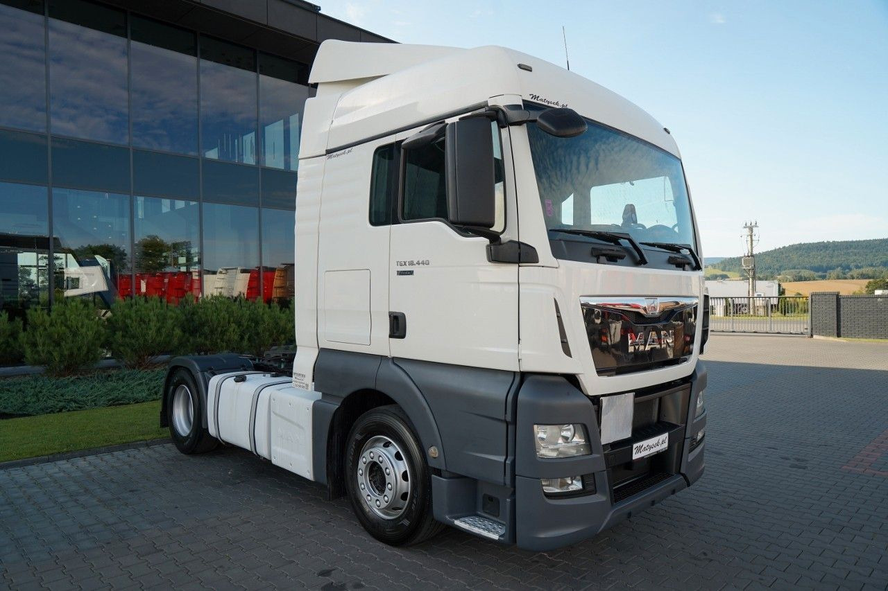 MAN TGX 18. 440 / XLX / STANDARD / 2016 ROK / - شاحنة جرار: صور 2 MAN TGX 18. 440 / XLX / STANDARD / 2016 ROK / - شاحنة جرار: صور 2