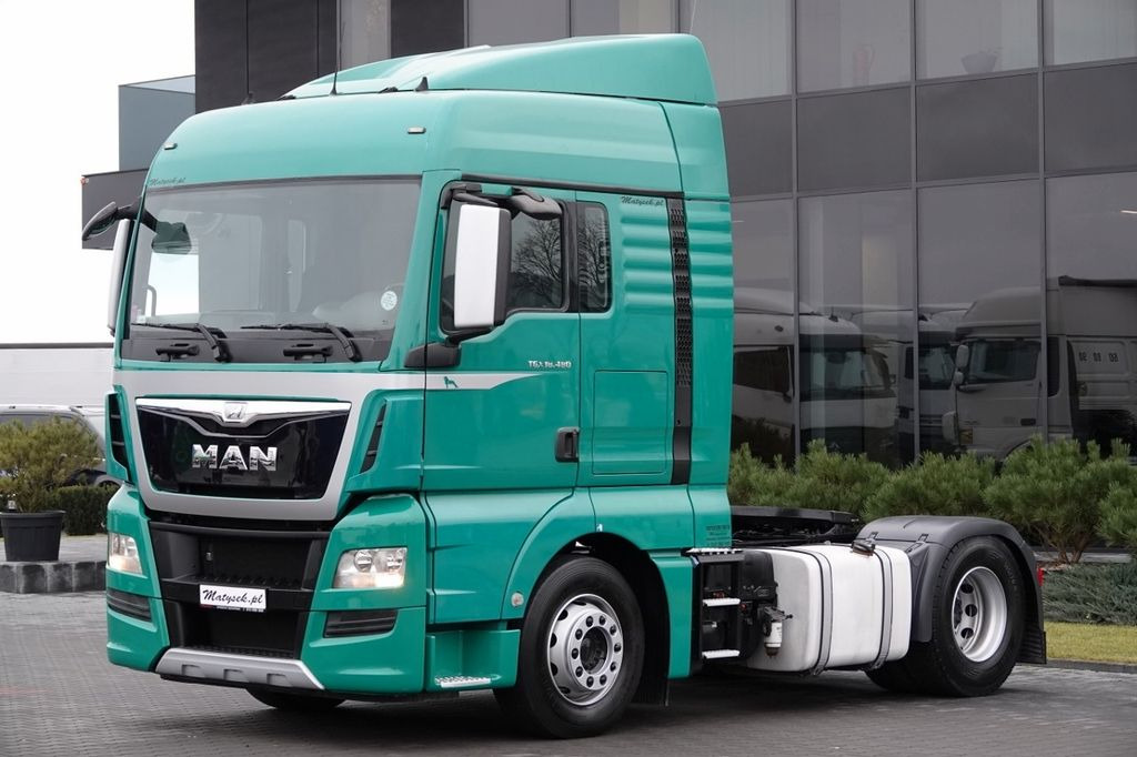 MAN TGX 18.480 / RETARDER / OPONY 100 % / EURO 6 - شاحنة جرار: صور 2 MAN TGX 18.480 / RETARDER / OPONY 100 % / EURO 6 - شاحنة جرار: صور 2