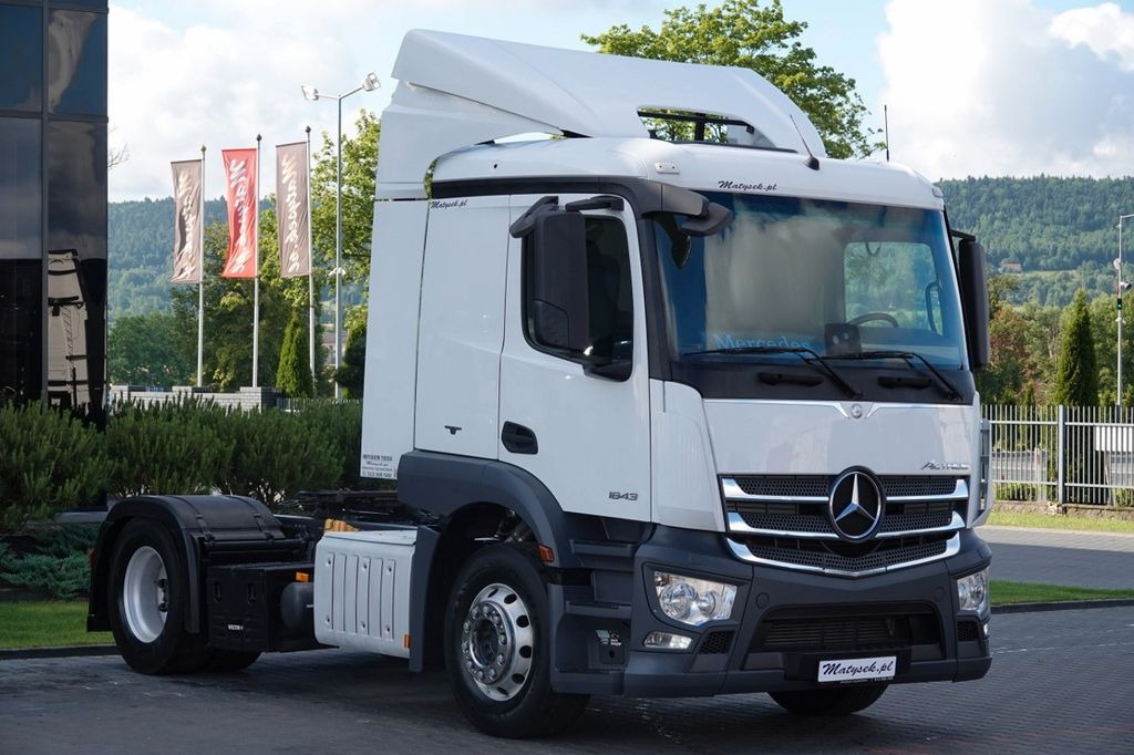 Mercedes-Benz ACTROS 1840 / PEŁNY ADR / NISKA KABINA / - شاحنة جرار: صور 2 Mercedes-Benz ACTROS 1840 / PEŁNY ADR / NISKA KABINA / - شاحنة جرار: صور 2