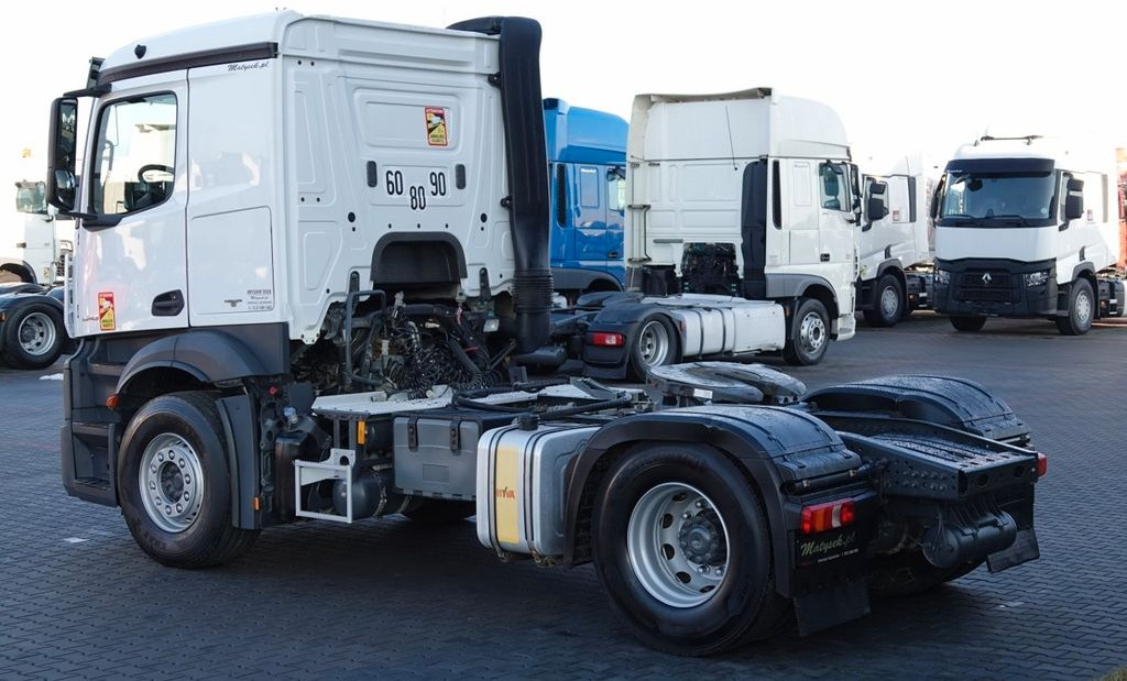 Mercedes-Benz ACTROS 1843 / RETARDER / HYDRAULIKA/NISKA KABINA - شاحنة جرار: صور 4 Mercedes-Benz ACTROS 1843 / RETARDER / HYDRAULIKA/NISKA KABINA - شاحنة جرار: صور 4