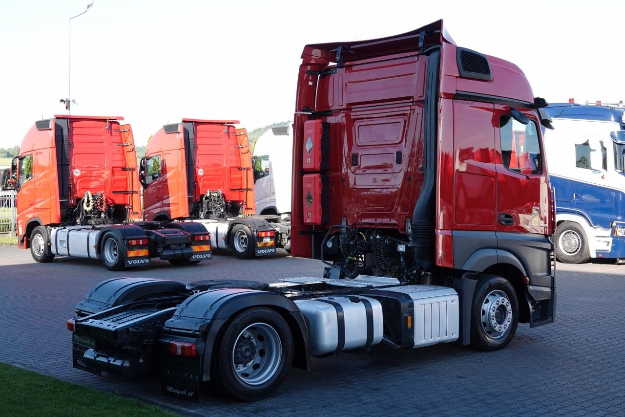 Mercedes-Benz ACTROS 1845 / LOW DECK / MEGA / BIG SPACE / PO K - شاحنة جرار: صور 5 Mercedes-Benz ACTROS 1845 / LOW DECK / MEGA / BIG SPACE / PO K - شاحنة جرار: صور 5