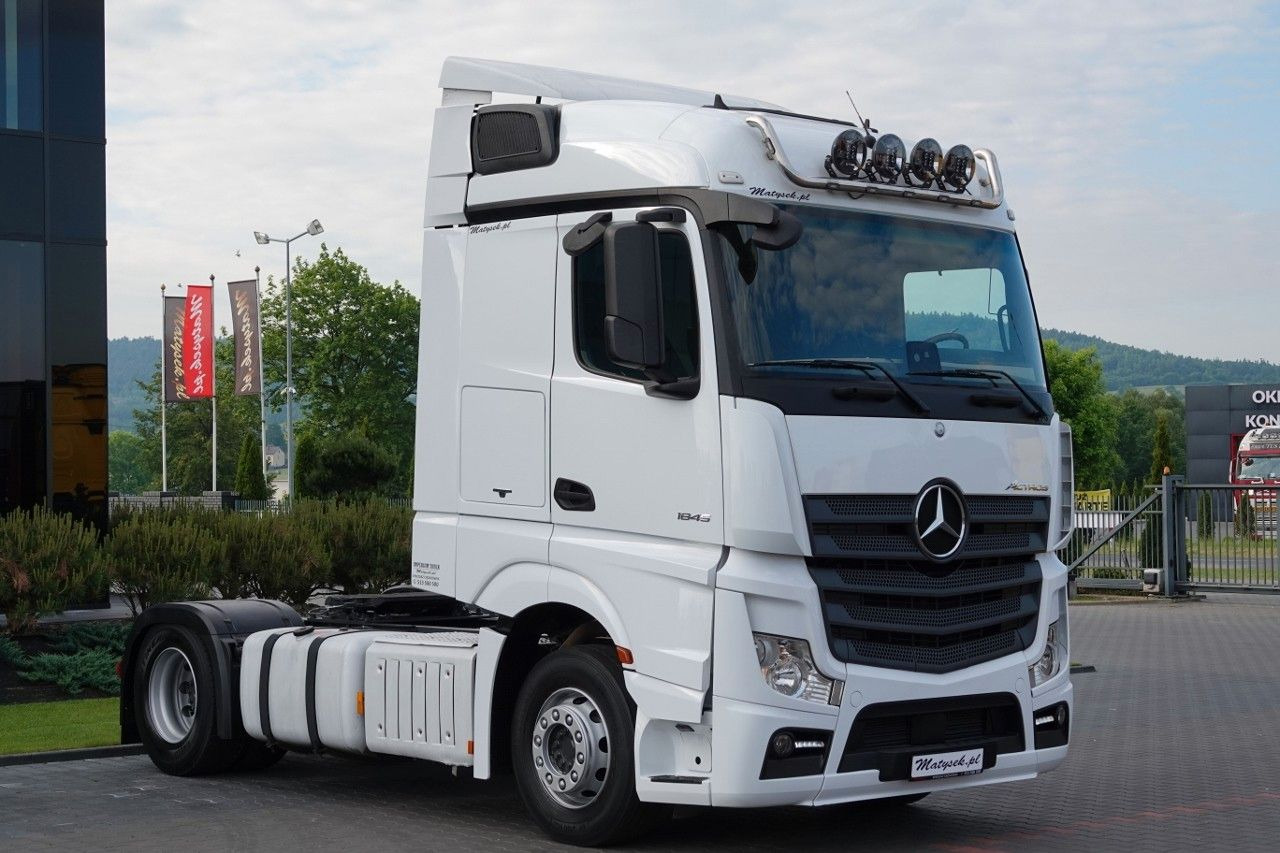 Mercedes-Benz ACTROS 1845 / STREAM SPACE / 2017 ROK - شاحنة جرار: صور 1 Mercedes-Benz ACTROS 1845 / STREAM SPACE / 2017 ROK - شاحنة جرار: صور 1