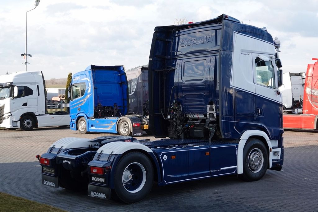 Scania S 580 / V8 / RETARDER / FULL AIRMATIC / I-PARK C - شاحنة جرار: صور 5 Scania S 580 / V8 / RETARDER / FULL AIRMATIC / I-PARK C - شاحنة جرار: صور 5