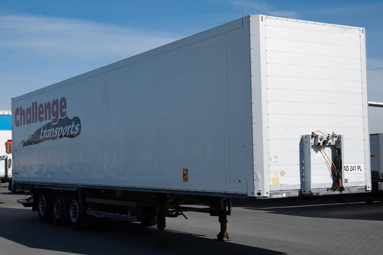 Schmitz Cargobull KONTENER KOFFER / WINDA MBB / SAF / SPROWADZONA - مبردة نصف مقطورة: صور 1 Schmitz Cargobull KONTENER KOFFER / WINDA MBB / SAF / SPROWADZONA - مبردة نصف مقطورة: صور 1