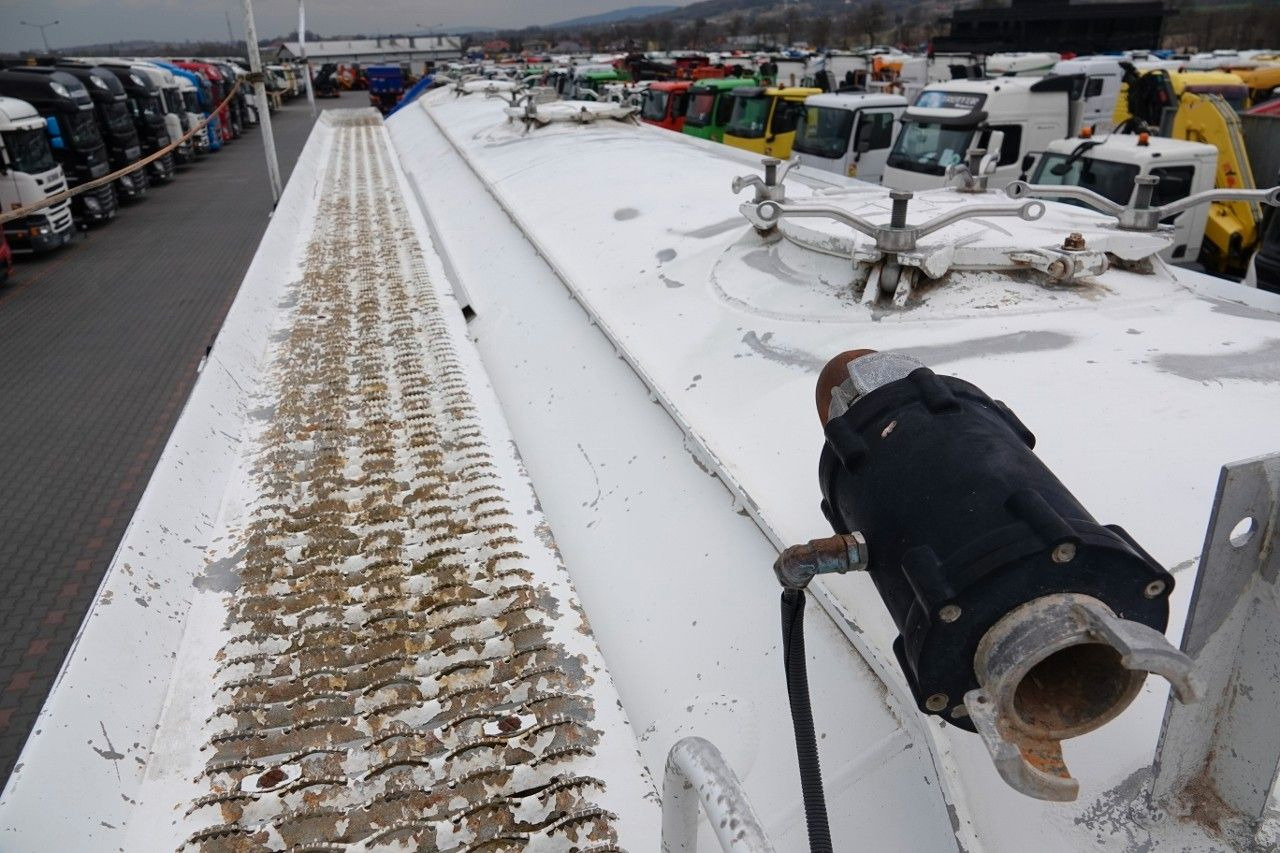 بلكر Spitzer CEMENTONACZEPA / 37 000 L / SILOS / 3 KOMORY / O: صور 10 بلكر Spitzer CEMENTONACZEPA / 37 000 L / SILOS / 3 KOMORY / O: صور 10