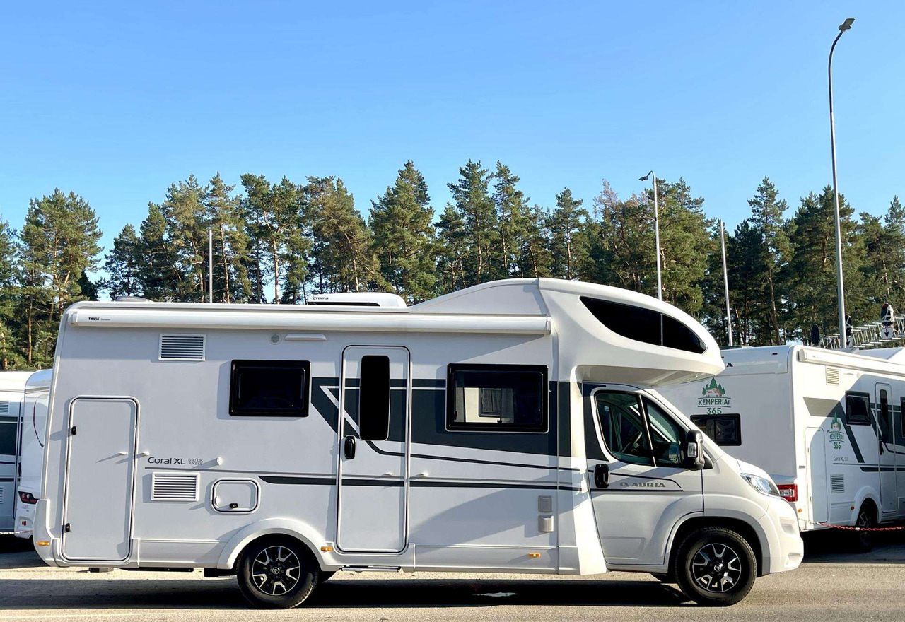 Adria Coral XL 650DK - موتر هوم سقف عالي: صور 2 Adria Coral XL 650DK - موتر هوم سقف عالي: صور 2
