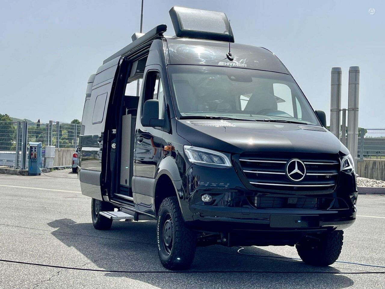 Hymer Grand Canyon S 4x4 - كرفان فان: صور 1 Hymer Grand Canyon S 4x4 - كرفان فان: صور 1