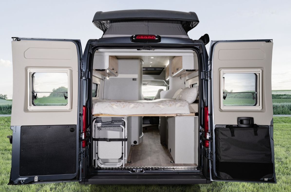 Mercedes-Benz HYMER Free S - كرفان فان: صور 3 Mercedes-Benz HYMER Free S - كرفان فان: صور 3