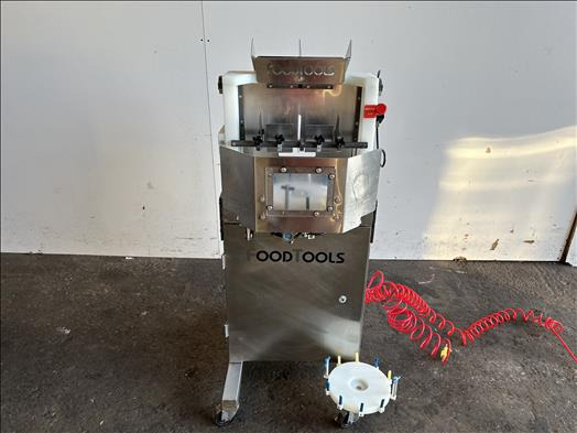 Food Tools CS4AAC Round cake slicer - معدات المخابز: صور 1 Food Tools CS4AAC Round cake slicer - معدات المخابز: صور 1