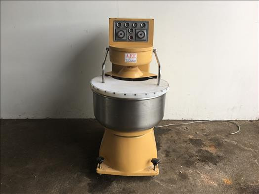 NNP 40L spiral mixer - معدات المخابز: صور 1 NNP 40L spiral mixer - معدات المخابز: صور 1
