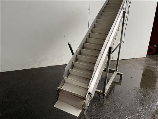 NNP Flighted elevator conveyor - الناقل: صور 3 NNP Flighted elevator conveyor - الناقل: صور 3