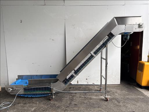 NNP Flighted elevator conveyor - الناقل: صور 1 NNP Flighted elevator conveyor - الناقل: صور 1