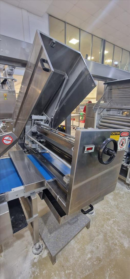 Rondo Laminazione pastry sheeting line - معدات المخابز: صور 4 Rondo Laminazione pastry sheeting line - معدات المخابز: صور 4