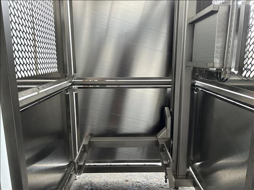 Syspal Totebin hoist - آلة الغذاء: صور 4 Syspal Totebin hoist - آلة الغذاء: صور 4