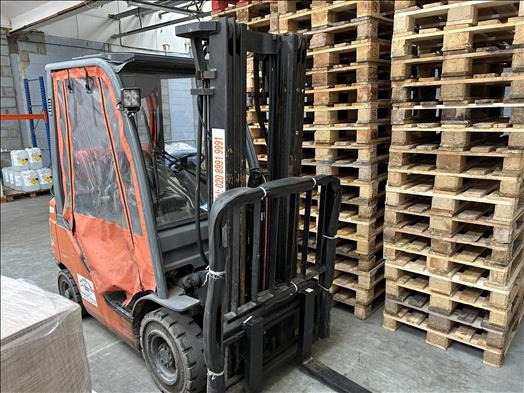 Toyota 8FGF18 Forklift truck - رافعة شوكية تعمل بالغاز: صور 3 Toyota 8FGF18 Forklift truck - رافعة شوكية تعمل بالغاز: صور 3