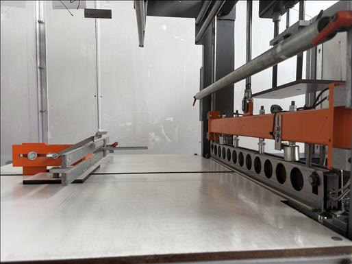 Wraps UK Easy700S Shrink sleeve wrapper - آلة التعبئة والتغليف: صور 3 Wraps UK Easy700S Shrink sleeve wrapper - آلة التعبئة والتغليف: صور 3