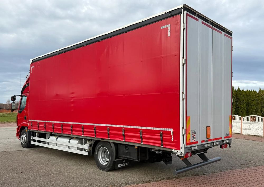 DAF LF 260 / WINDA / 16TON DMC / 3M WYSOKOŚĆ / JUMBO / FIRANKA / SYPIALKA / AUTOMAT / JEDEN WŁAŚCICIE / EURO 6 / 2017/ SPROWADZONY / 19 PALET / DUŻA ŁADOWNOŚĆ / - شاحنة ستارة: صور 4 DAF LF 260 / WINDA / 16TON DMC / 3M WYSOKOŚĆ / JUMBO / FIRANKA / SYPIALKA / AUTOMAT / JEDEN WŁAŚCICIE / EURO 6 / 2017/ SPROWADZONY / 19 PALET / DUŻA ŁADOWNOŚĆ / - شاحنة ستارة: صور 4