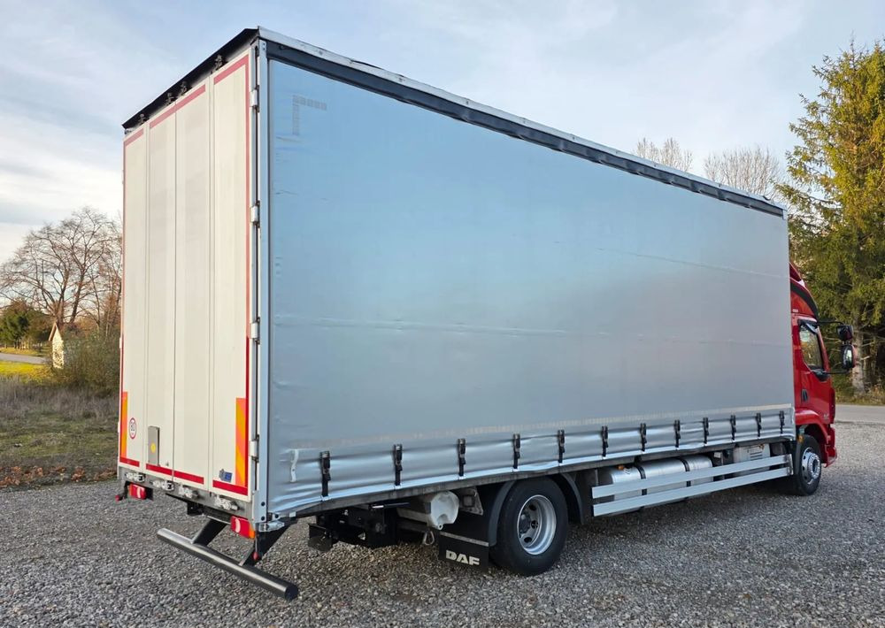 DAF LF 290 / WINDA / 16TON DMC / 3M WYSOKOŚĆ / JUMBO / FIRANKA / SYPIALKA / AUTOMAT / JEDEN WŁAŚCICIE / EURO 6 / 2017/ SPROWADZONY / 19 PALET / DUŻA ŁADOWNOŚĆ / - شاحنة ستارة: صور 5 DAF LF 290 / WINDA / 16TON DMC / 3M WYSOKOŚĆ / JUMBO / FIRANKA / SYPIALKA / AUTOMAT / JEDEN WŁAŚCICIE / EURO 6 / 2017/ SPROWADZONY / 19 PALET / DUŻA ŁADOWNOŚĆ / - شاحنة ستارة: صور 5