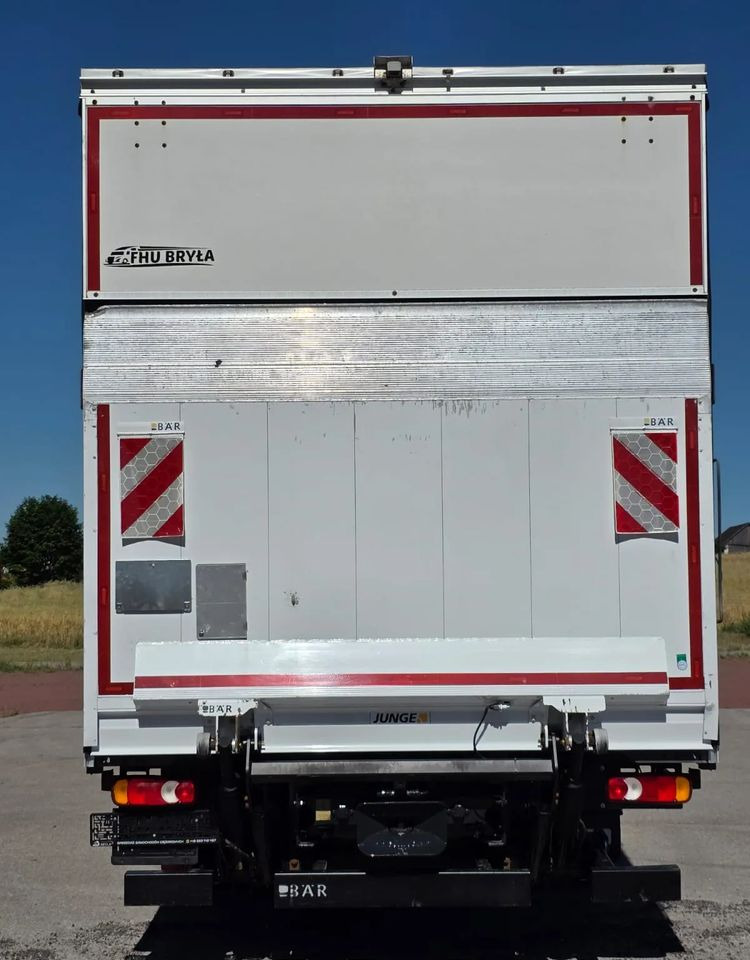 Iveco EUROCARGO 160E320/FIRANKA/WINDA/AUTOMAT/NISKI PRZEBIEG/E6/SPROWADZONY/PIERWSZY WŁAŚCICIEL - شاحنة ستارة: صور 5 Iveco EUROCARGO 160E320/FIRANKA/WINDA/AUTOMAT/NISKI PRZEBIEG/E6/SPROWADZONY/PIERWSZY WŁAŚCICIEL - شاحنة ستارة: صور 5