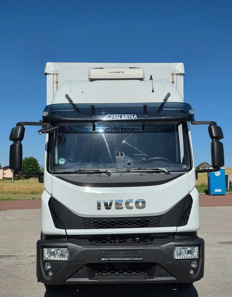 Iveco EUROCARGO 160E320/FIRANKA/WINDA/AUTOMAT/NISKI PRZEBIEG/E6/SPROWADZONY/PIERWSZY WŁAŚCICIEL - شاحنة ستارة: صور 3 Iveco EUROCARGO 160E320/FIRANKA/WINDA/AUTOMAT/NISKI PRZEBIEG/E6/SPROWADZONY/PIERWSZY WŁAŚCICIEL - شاحنة ستارة: صور 3