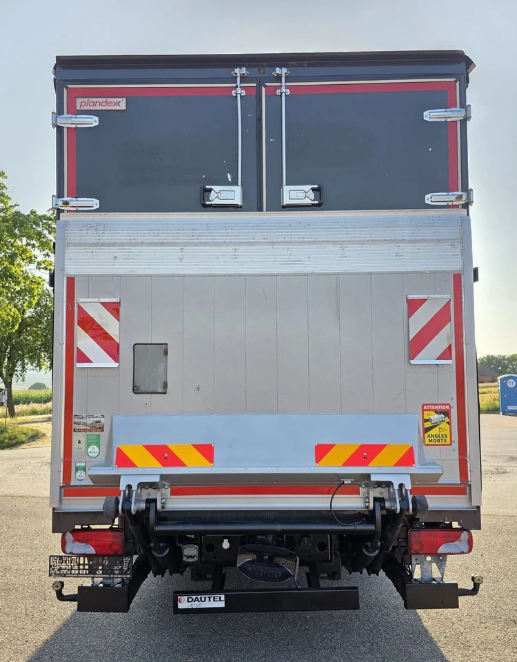 MAN TGM 15.290 / BURTO-FIRANKA / CAŁY NA PODUSZKACH /KLIMA POSTOJOWA / 2018R /  NISKI PRZEBIEG / 18 PALET / E6 / JAK NOWY / WINDA / - شاحنة ستارة: صور 5 MAN TGM 15.290 / BURTO-FIRANKA / CAŁY NA PODUSZKACH /KLIMA POSTOJOWA / 2018R /  NISKI PRZEBIEG / 18 PALET / E6 / JAK NOWY / WINDA / - شاحنة ستارة: صور 5