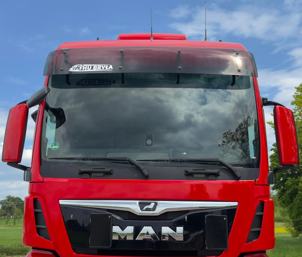 MAN TGX 26.500 / LIFT / 6X2 / KLIMA POSTOJOWA / 18PALET / E6 / FIRANKA / 18 TON ŁADOWNOŚĆ / WINDA / NISKI PRZEBIEG / JEDEN WŁAŚCICIEL / PODWIESZANA OŚ - شاحنة ستارة: صور 4 MAN TGX 26.500 / LIFT / 6X2 / KLIMA POSTOJOWA / 18PALET / E6 / FIRANKA / 18 TON ŁADOWNOŚĆ / WINDA / NISKI PRZEBIEG / JEDEN WŁAŚCICIEL / PODWIESZANA OŚ - شاحنة ستارة: صور 4