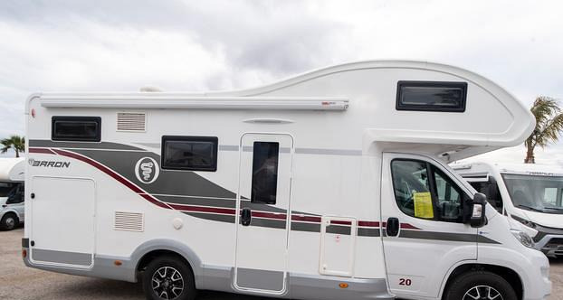 Elnagh baron 20 - موتر هوم سقف عالي: صور 3 Elnagh baron 20 - موتر هوم سقف عالي: صور 3