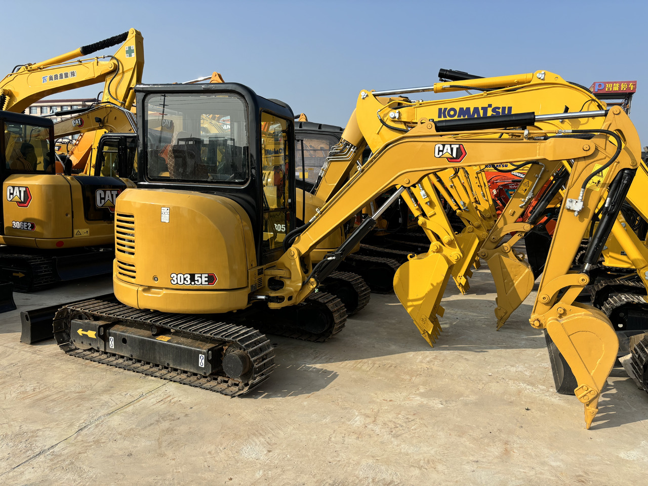 CATERPILLAR CAT303.5E - حفارة مصغرة: صور 4 CATERPILLAR CAT303.5E - حفارة مصغرة: صور 4