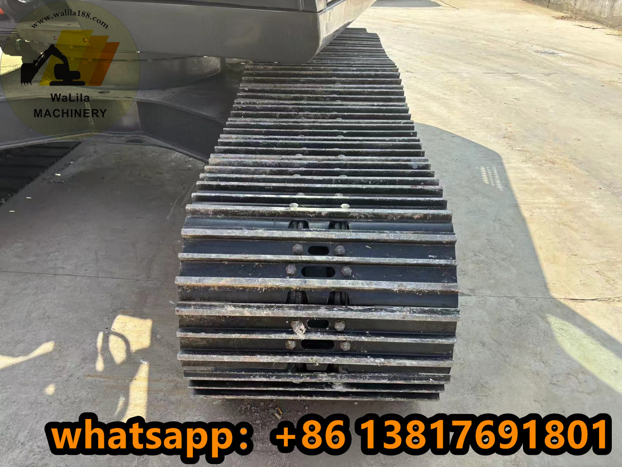 HITACHI ZX210 - حفارات زحافة: صور 5 HITACHI ZX210 - حفارات زحافة: صور 5