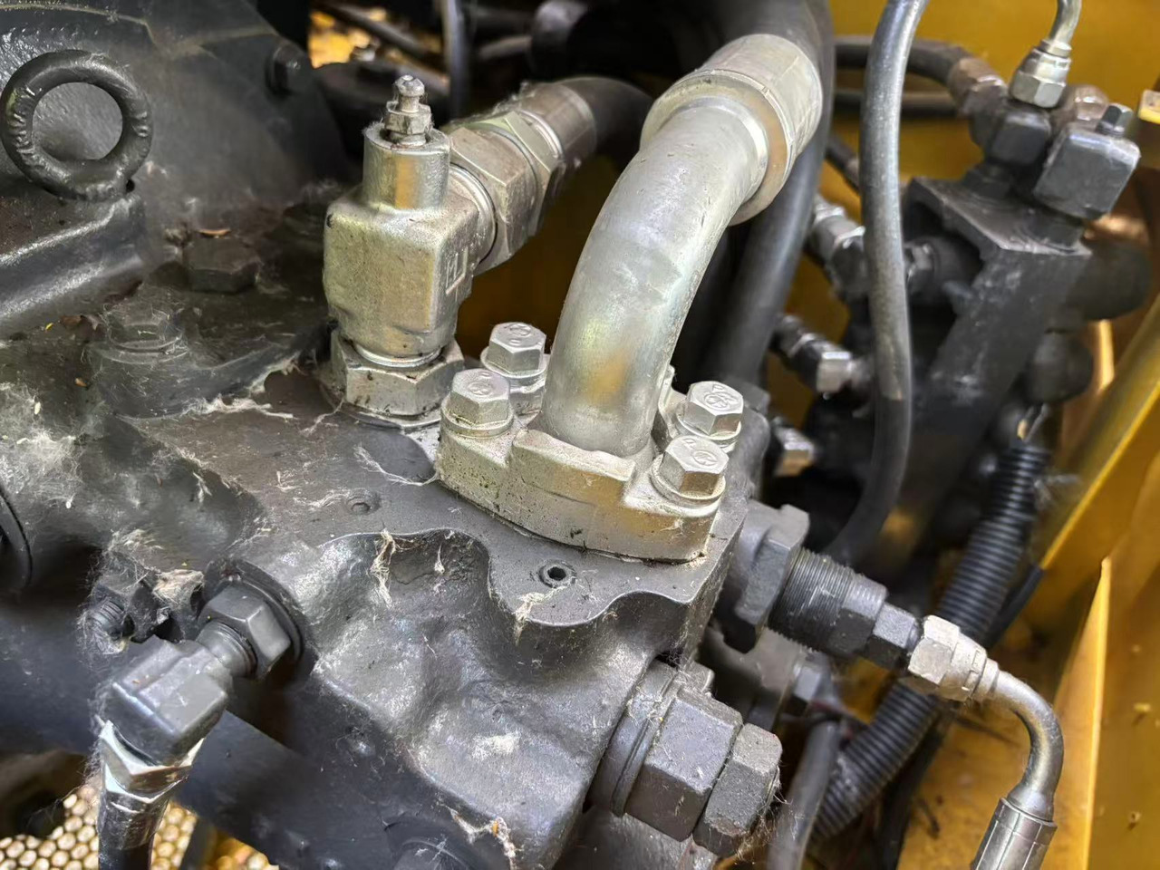 KOMATSU PC70 - حفارة مصغرة: صور 3 KOMATSU PC70 - حفارة مصغرة: صور 3