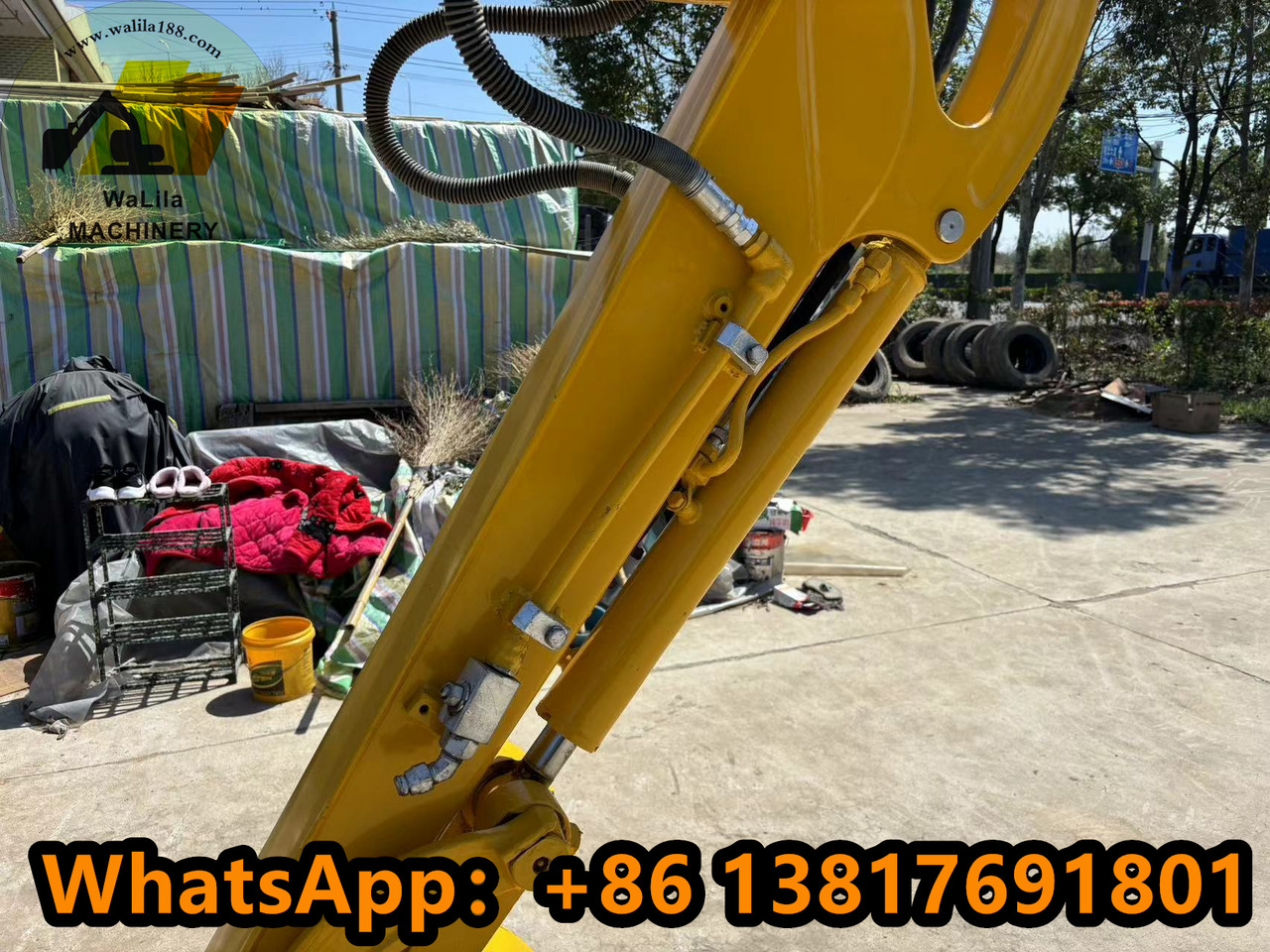 KOMATSU Pc35 - حفارة مصغرة: صور 3 KOMATSU Pc35 - حفارة مصغرة: صور 3