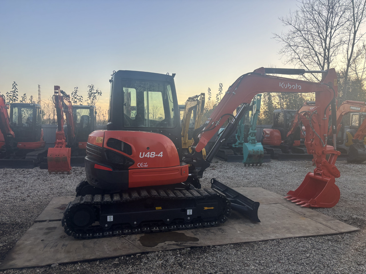 KUBOTA Kubota U48-4 - حفارة مصغرة: صور 1 KUBOTA Kubota U48-4 - حفارة مصغرة: صور 1