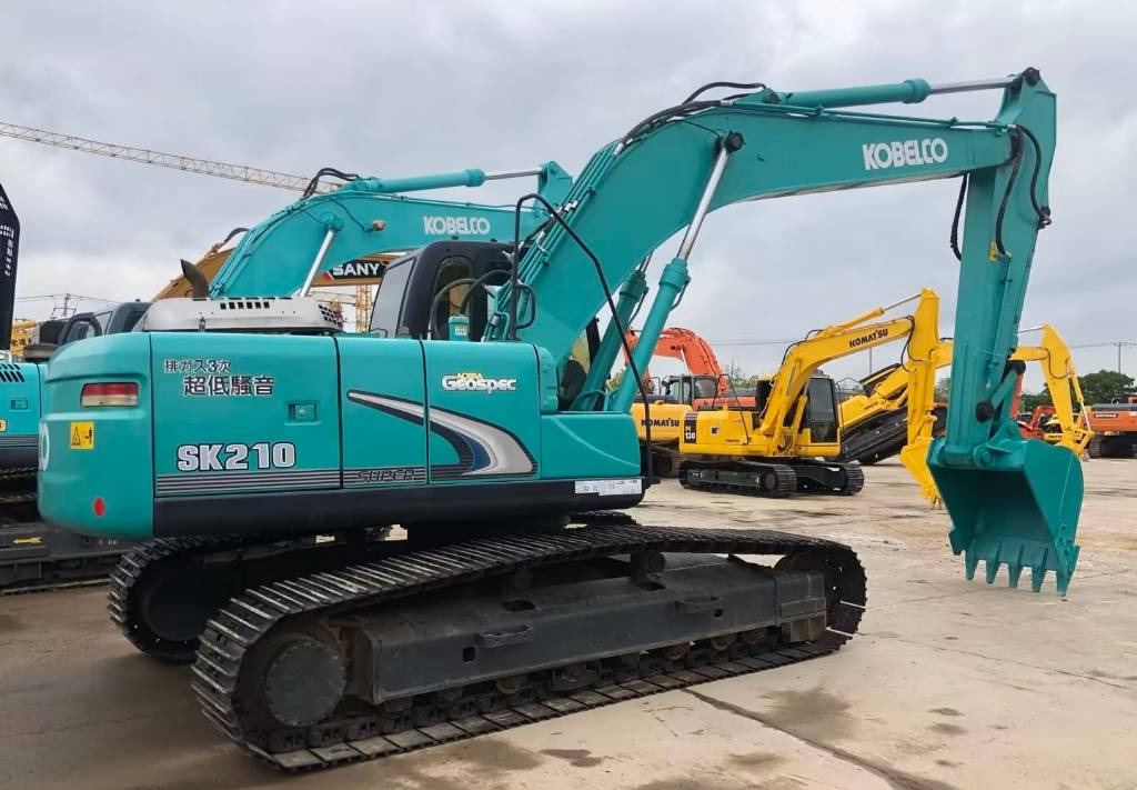 Kobelco SK 210-8 - حفارات زحافة: صور 1 Kobelco SK 210-8 - حفارات زحافة: صور 1