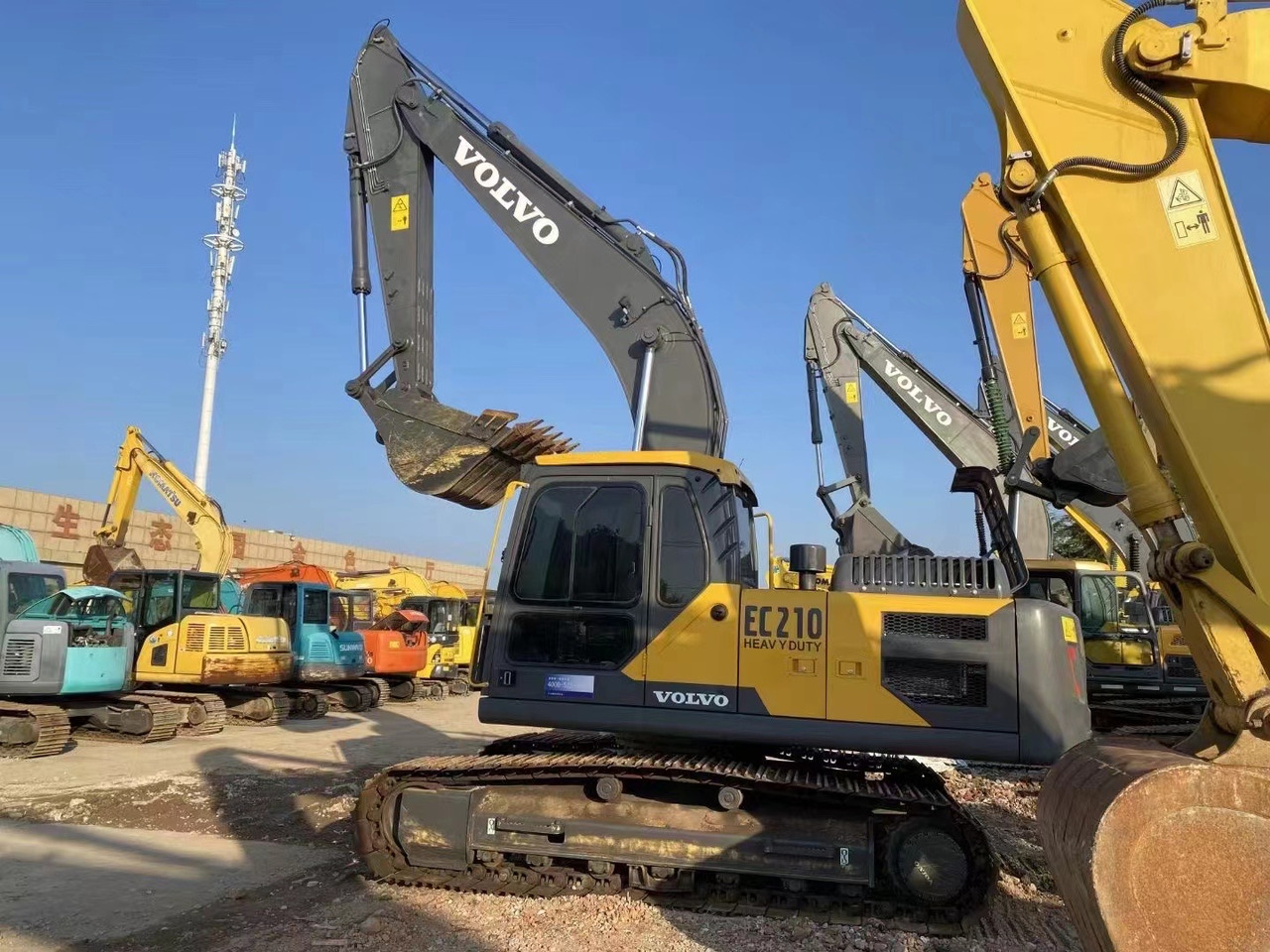 Volvo EC 210 Volvo 210 Ec240 - حفارات زحافة: صور 2 Volvo EC 210 Volvo 210 Ec240 - حفارات زحافة: صور 2