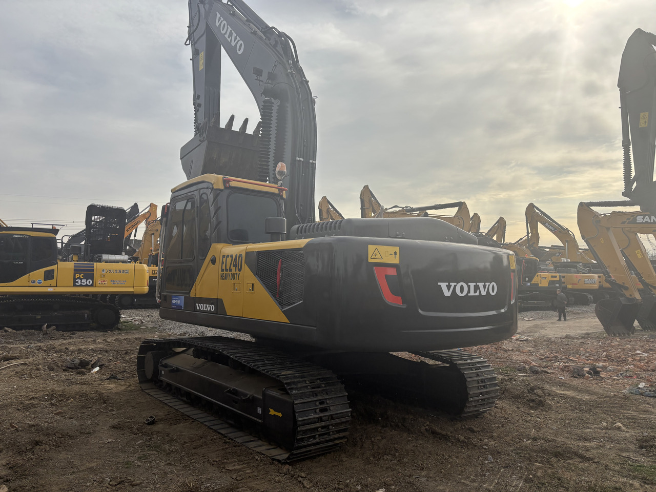 Volvo EC 240 - حفارات زحافة: صور 4 Volvo EC 240 - حفارات زحافة: صور 4