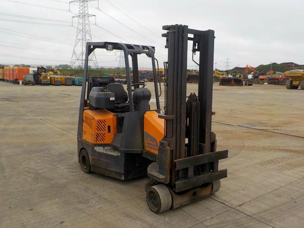 Bendi 20S Aisle Master - رافعة شوكية تعمل بالغاز: صور 4 Bendi 20S Aisle Master - رافعة شوكية تعمل بالغاز: صور 4