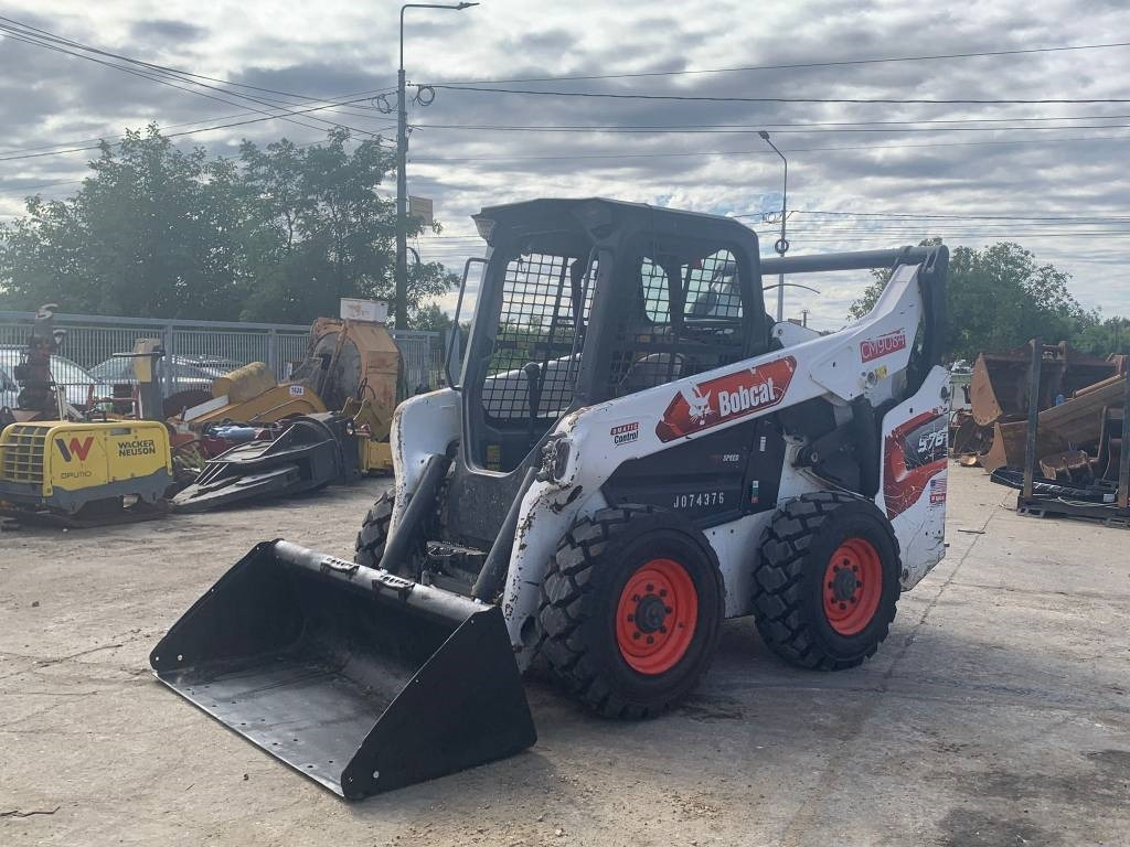 Bobcat S 76 - شيول صغير: صور 4 Bobcat S 76 - شيول صغير: صور 4