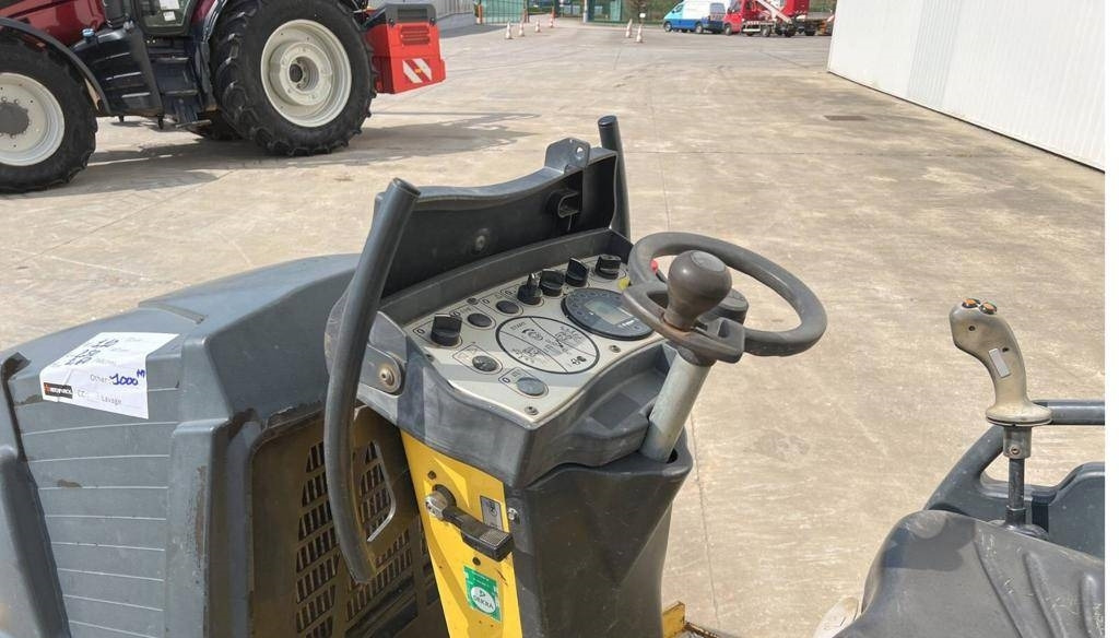 Bomag BW 100 AD M-5 - مدحلة الأسفلت: صور 5 Bomag BW 100 AD M-5 - مدحلة الأسفلت: صور 5