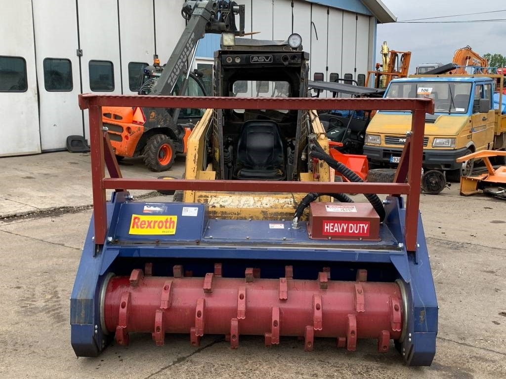 CAT ASV RC100 - اللودر المجنزر صغير: صور 3 CAT ASV RC100 - اللودر المجنزر صغير: صور 3