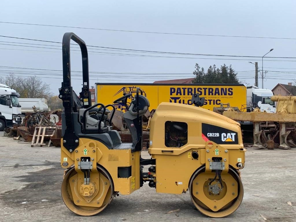 CAT CB 22B - مدحلة الأسفلت: صور 5 CAT CB 22B - مدحلة الأسفلت: صور 5