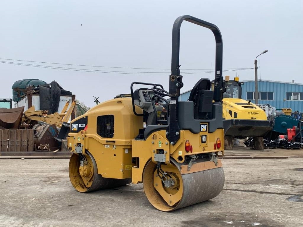 CAT CB 22B - مدحلة الأسفلت: صور 3 CAT CB 22B - مدحلة الأسفلت: صور 3