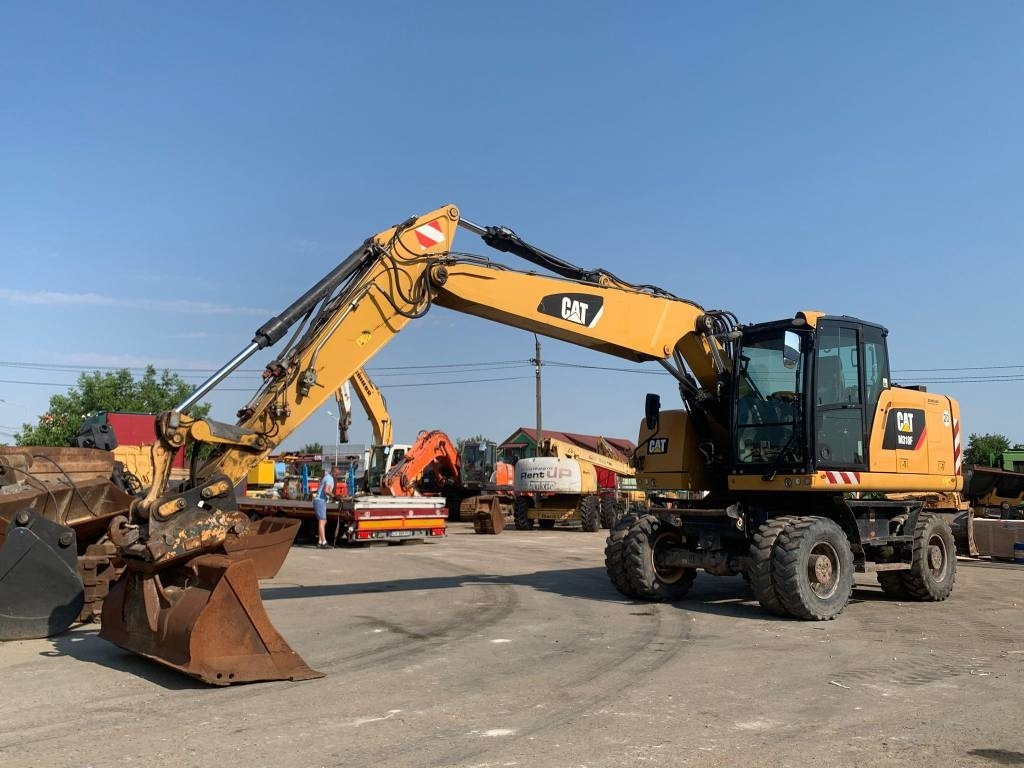 CAT M 318 F - حفارة على عجلات: صور 1 CAT M 318 F - حفارة على عجلات: صور 1
