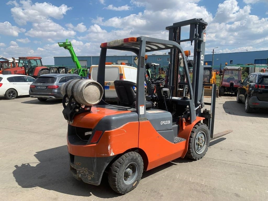 CPQD30 30 - رافعة شوكية تعمل بالغاز: صور 4 CPQD30 30 - رافعة شوكية تعمل بالغاز: صور 4